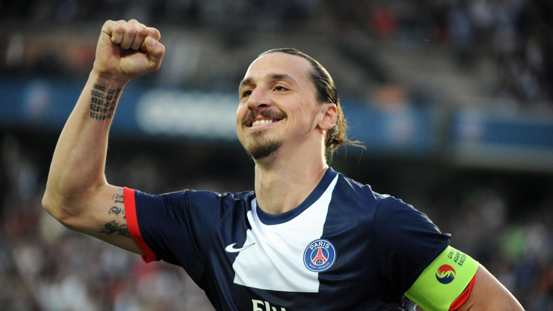 随机《英雄联盟大型线下总决赛，引领电竞潮流》，英雄联盟全球总决赛线下