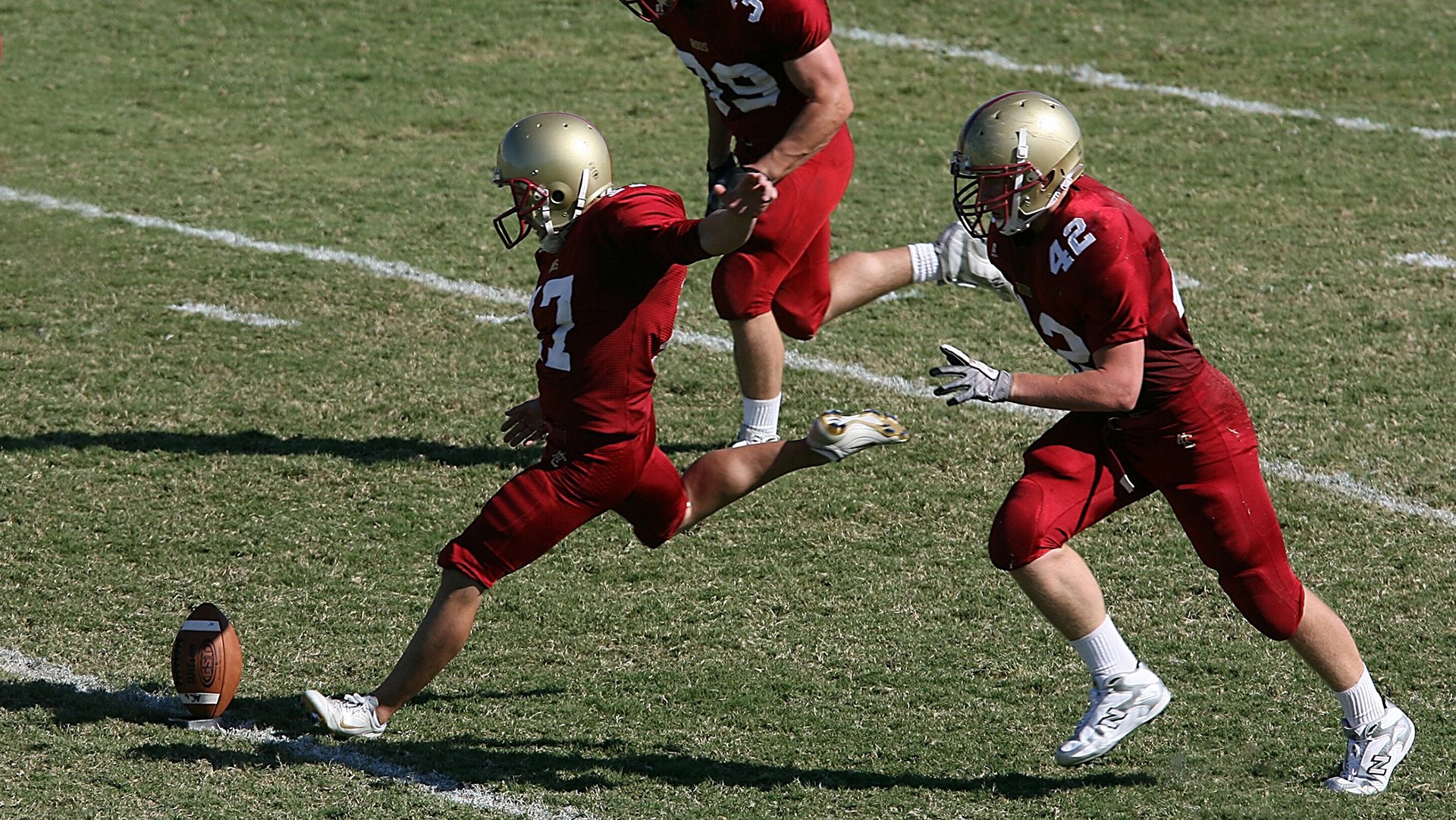 随机中国在电子竞技项目中表现出色，夺得多枚金牌，中国电子竞技产业