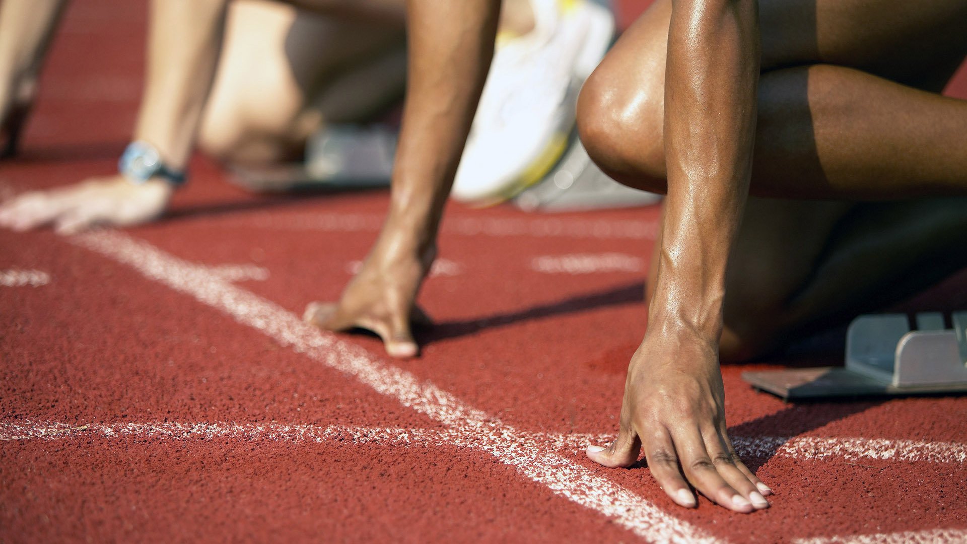 爱游戏体育平台-西甲：比利亚雷亚尔3-2逆转巴塞罗那，关键时刻表现抢眼，比利亚雷亚尔队